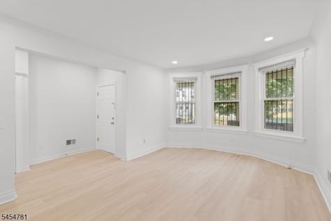 35 N 16th Street East Orange NJ 07017