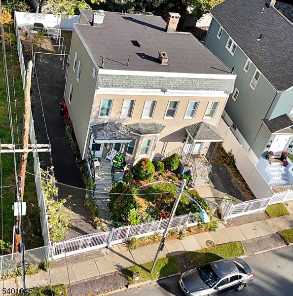 22 Kensington Place East Orange NJ 07017