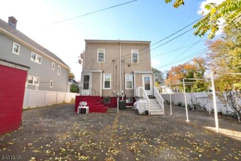 22 Kensington Place East Orange NJ 07017