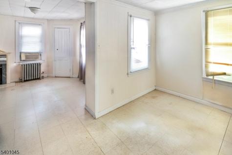 22 Kensington Place East Orange NJ 07017
