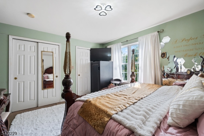 725 S 19th Street Newark NJ 07103