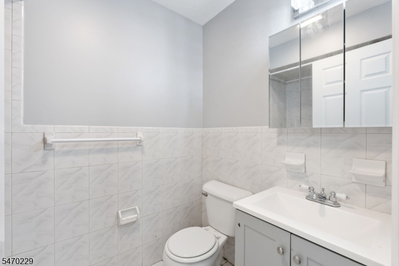 725 S 19th Street Newark NJ 07103