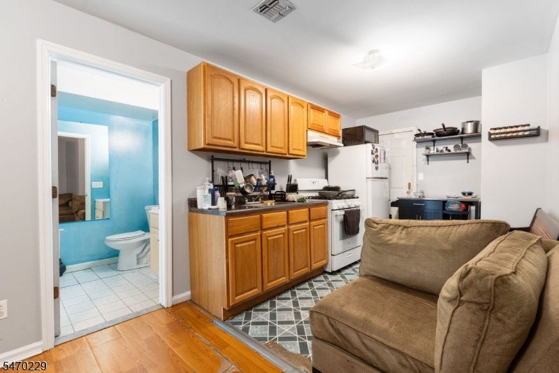 725 S 19th Street Newark NJ 07103
