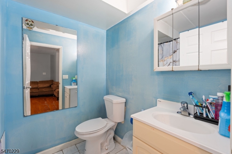 725 S 19th Street Newark NJ 07103