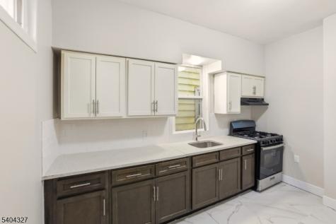 221 Wilkinson Avenue Jersey City NJ 07305