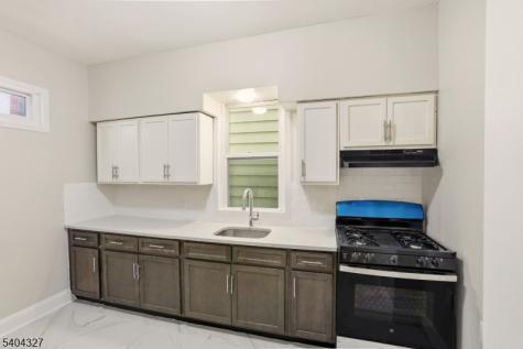 221 Wilkinson Avenue Jersey City NJ 07305