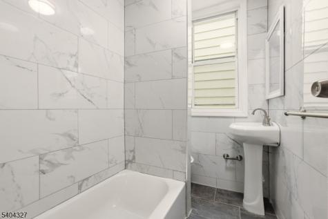 221 Wilkinson Avenue Jersey City NJ 07305