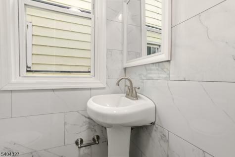 221 Wilkinson Avenue Jersey City NJ 07305