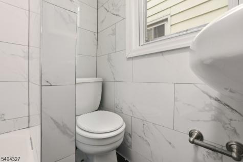 221 Wilkinson Avenue Jersey City NJ 07305