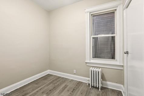 221 Wilkinson Avenue Jersey City NJ 07305