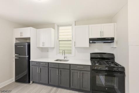 221 Wilkinson Avenue Jersey City NJ 07305