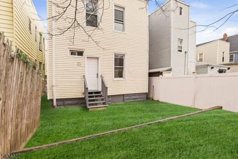 221 Wilkinson Avenue Jersey City NJ 07305