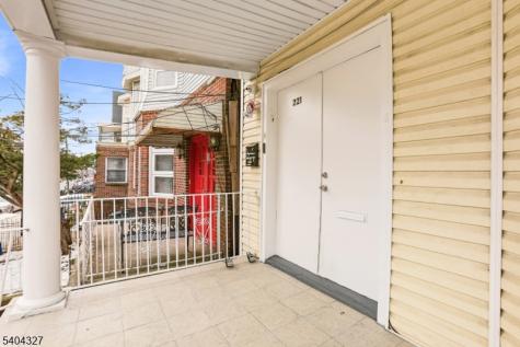 221 Wilkinson Avenue Jersey City NJ 07305