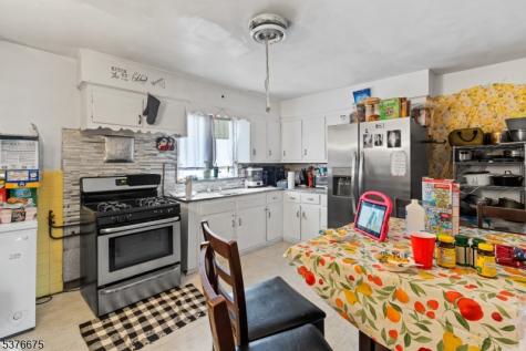 794 Stuyvesant Avenue Irvington NJ 07111