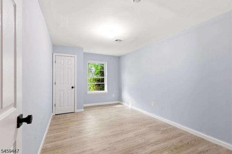 592 S 18th Street Newark NJ 07103