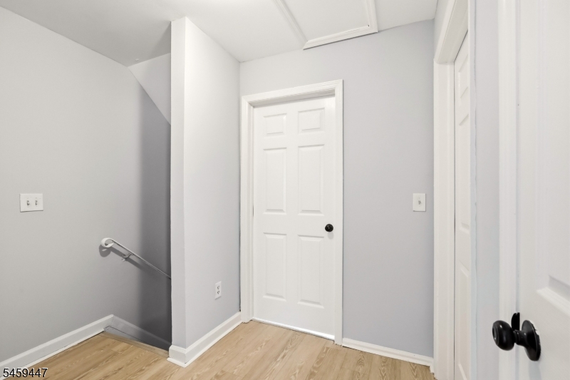 592 S 18th Street Newark NJ 07103