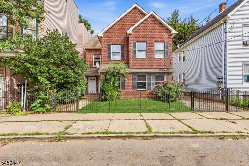 592 S 18th Street Newark NJ 07103