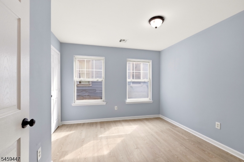592 S 18th Street Newark NJ 07103