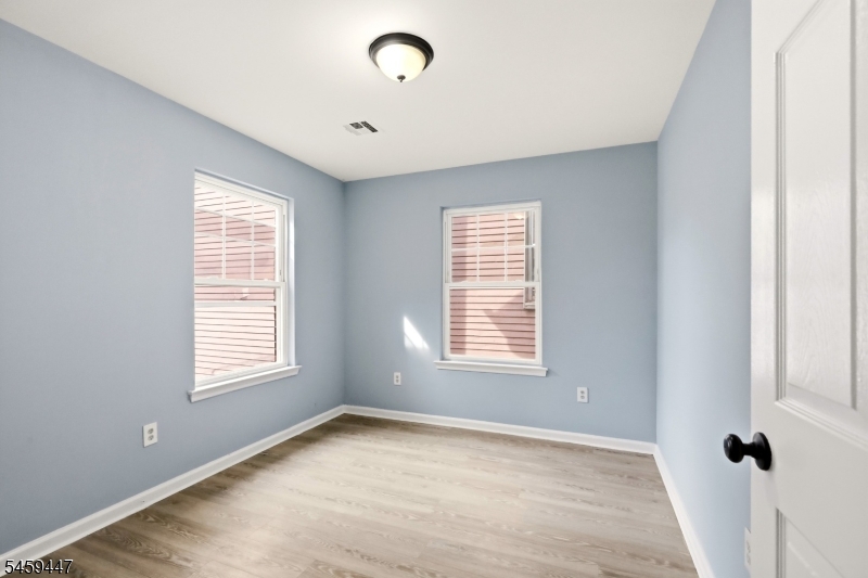 592 S 18th Street Newark NJ 07103