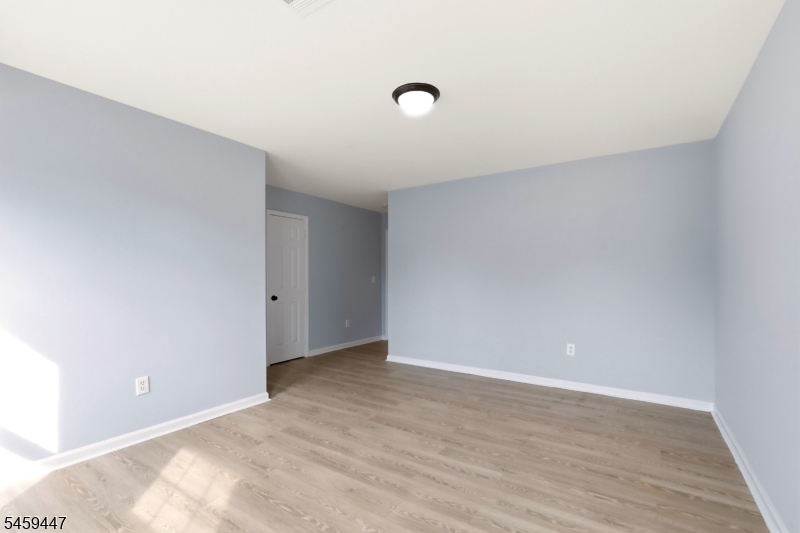 592 S 18th Street Newark NJ 07103