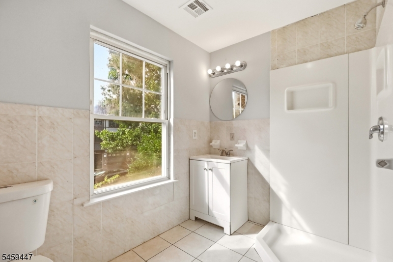 592 S 18th Street Newark NJ 07103