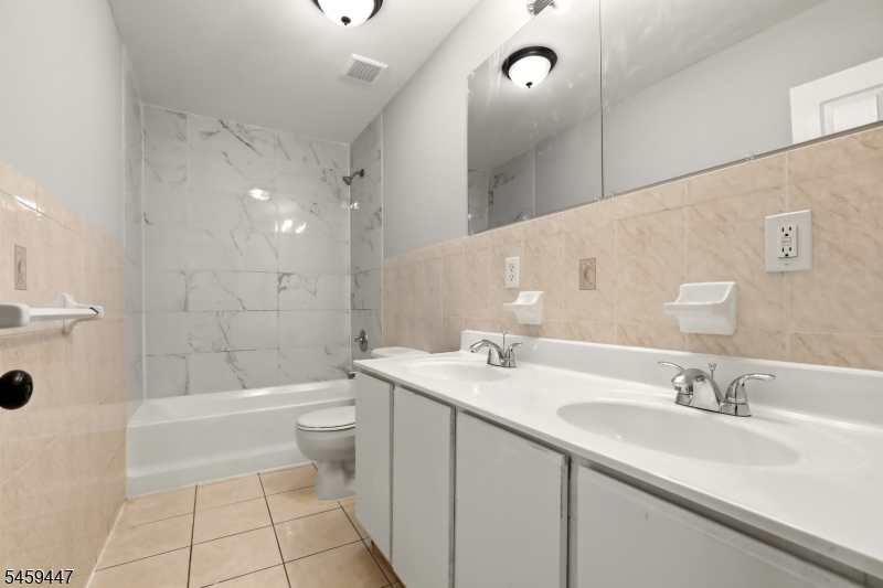 592 S 18th Street Newark NJ 07103