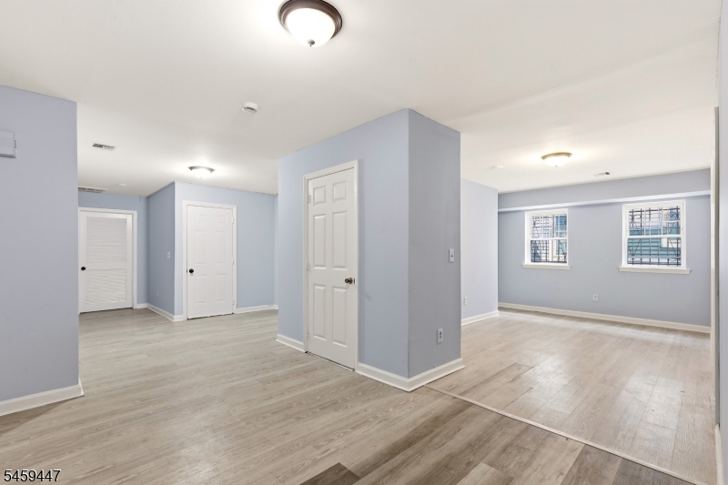 592 S 18th Street Newark NJ 07103