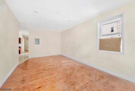 39 Ellis Avenue Irvington NJ 07111