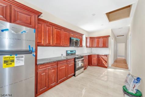 39 Ellis Avenue Irvington NJ 07111