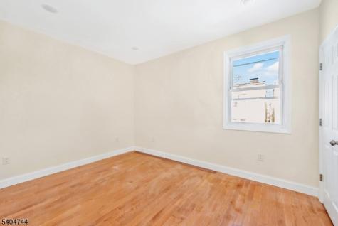 39 Ellis Avenue Irvington NJ 07111