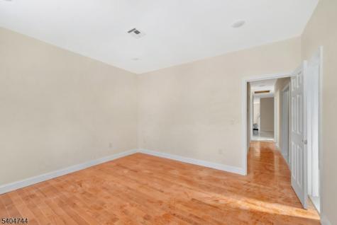 39 Ellis Avenue Irvington NJ 07111
