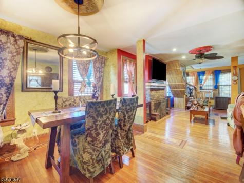170 Oakland Terrace Newark NJ 07106
