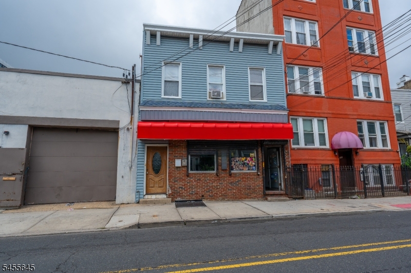 305 Summit Avenue Jersey City NJ 07306