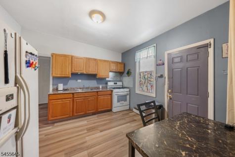 305 Summit Avenue Jersey City NJ 07306