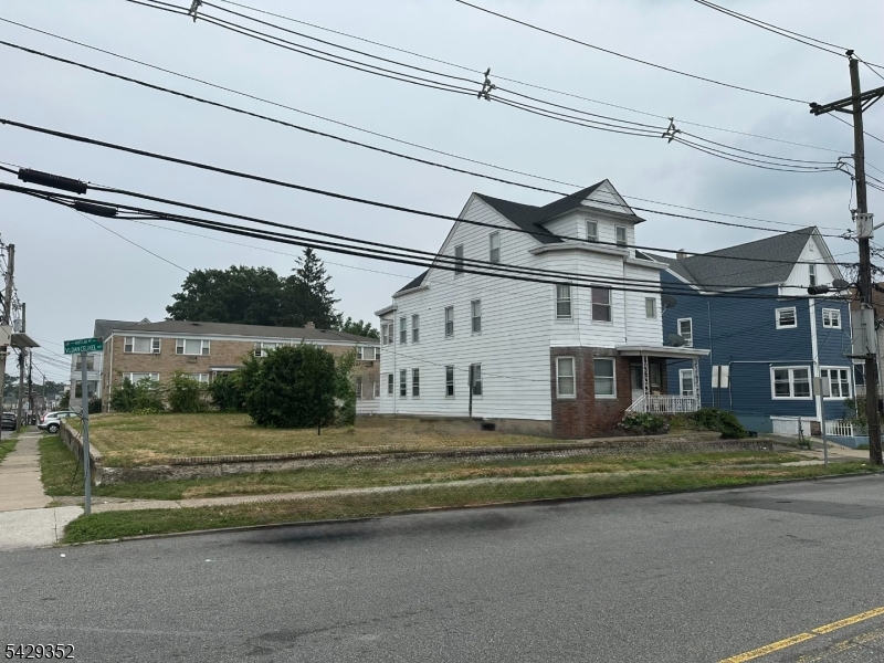 82 Montclair Avenue Paterson NJ 07503