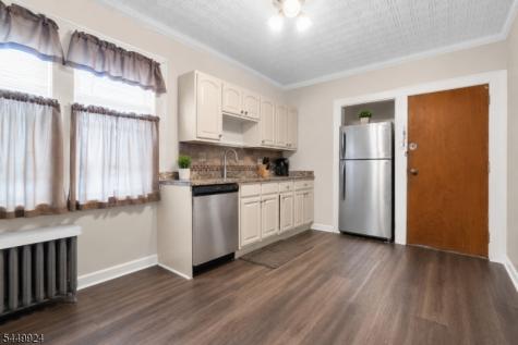 296 N Park Street East Orange NJ 07017