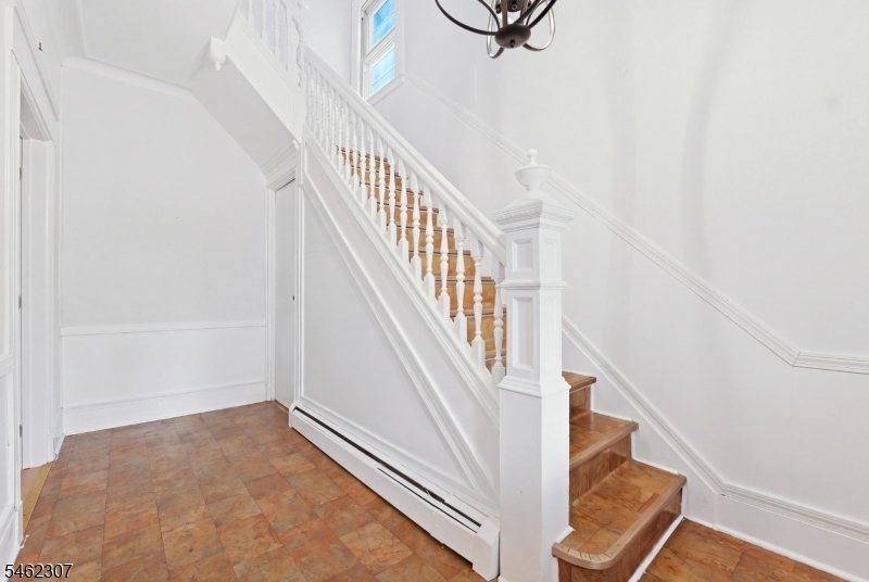 813 20TH Street Union NJ 07087