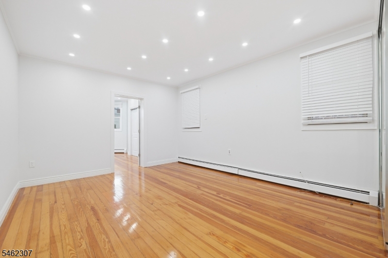 813 20TH Street Union NJ 07087