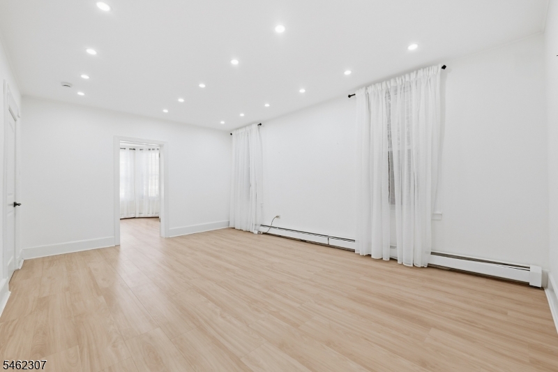 813 20TH Street Union NJ 07087