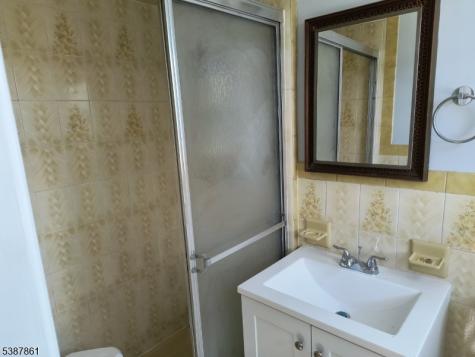 85 Grove Street South Hackensack NJ 07606