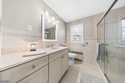 23 Homcy Place Clifton NJ 07011