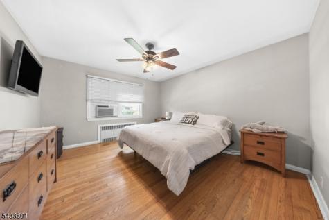 23 Homcy Place Clifton NJ 07011