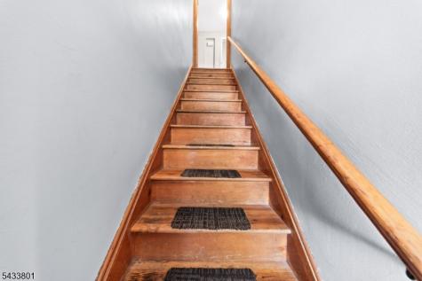 23 Homcy Place Clifton NJ 07011