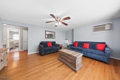 23 Homcy Place Clifton NJ 07011