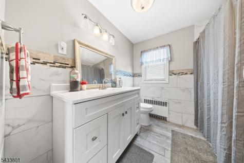 23 Homcy Place Clifton NJ 07011