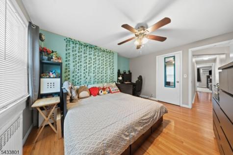 23 Homcy Place Clifton NJ 07011