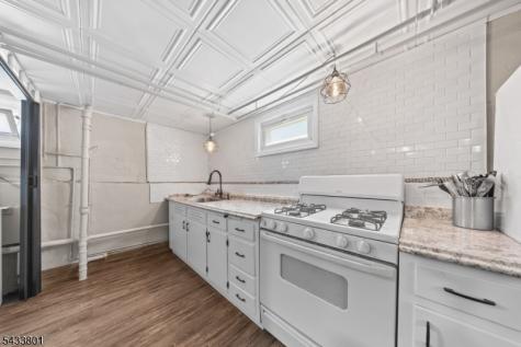 23 Homcy Place Clifton NJ 07011