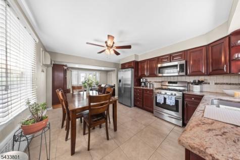 23 Homcy Place Clifton NJ 07011
