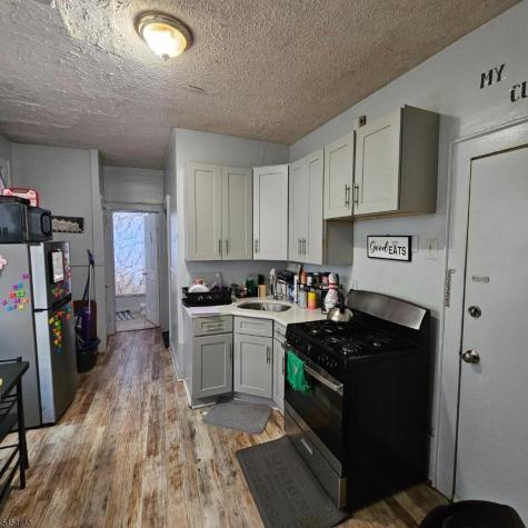 115 Tremont Avenue East Orange NJ 07018