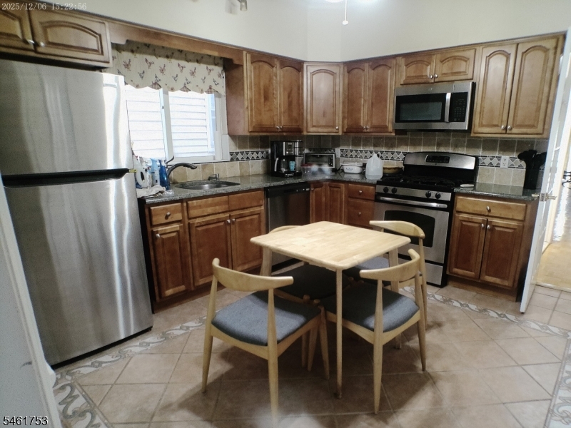 321 Walnut Street Newark NJ 07105